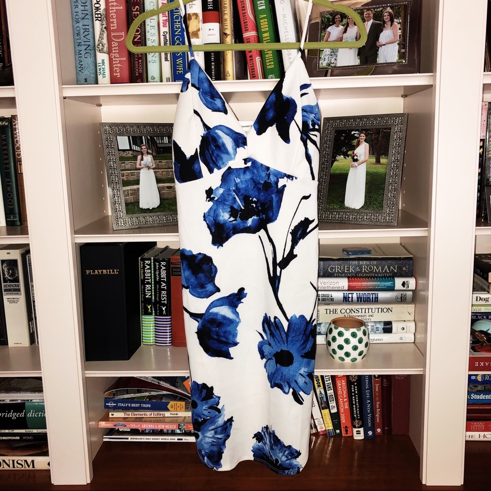 [Forever 21] blue and white floral dress